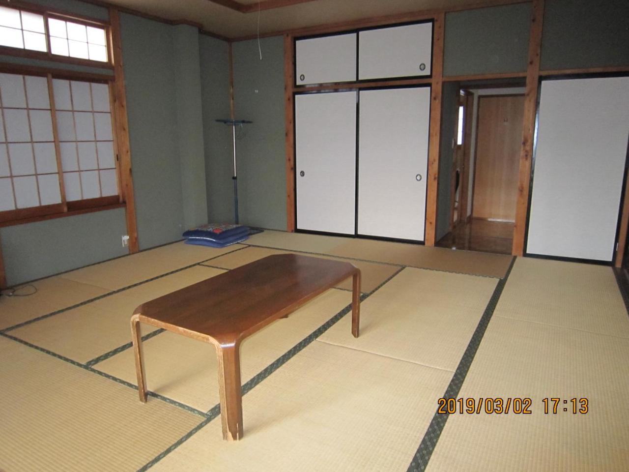 Готель Minshuku Kobayashi Narusawa Екстер'єр фото